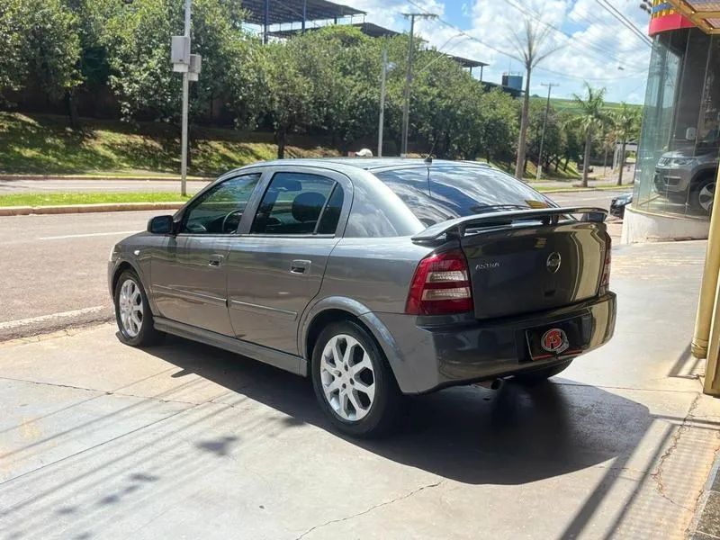 Chevrolet Astra Advantage 2.0 MPFI 8V FlexPower 5p, foto 4 de 9