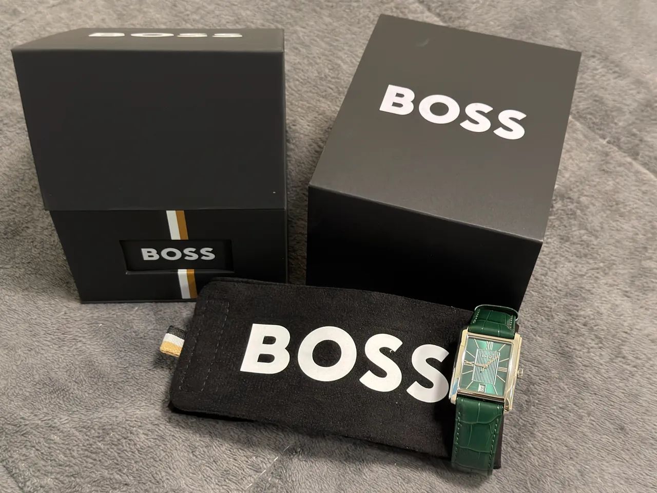 Relógio Boss Verde usado 1 mês! 100% Original  - Foto 2