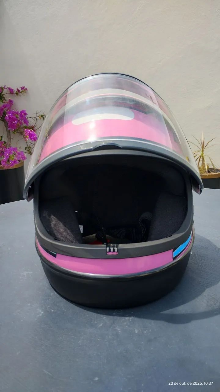 Capacete, GOW