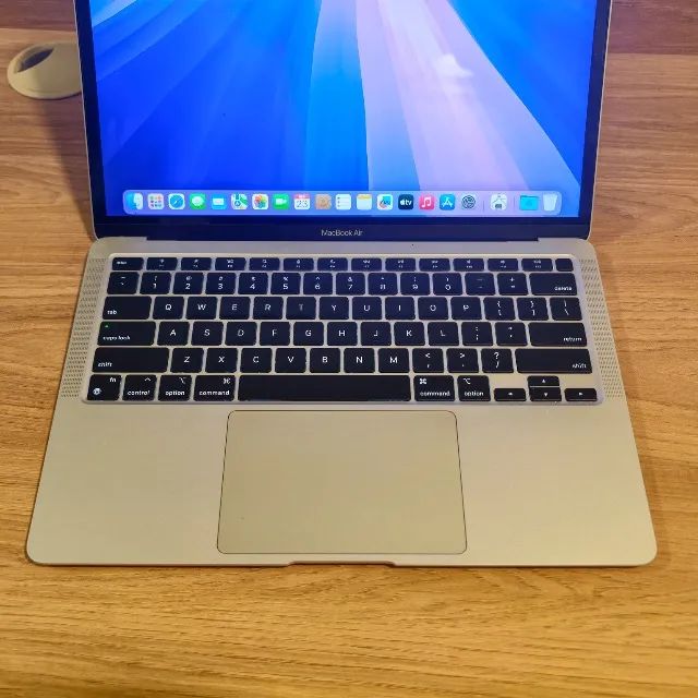 MACBOOK AIR M1 - 8GB/128GB - SILVER - Foto 2
