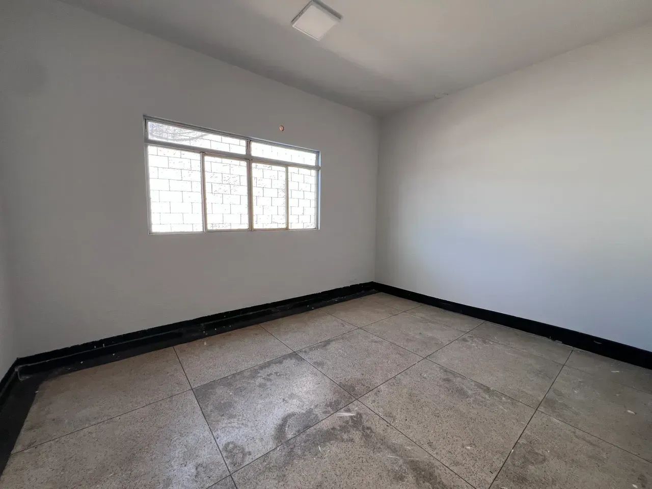 Prédio comercial  com galpão - Celina Park - Aluguel - Foto 5