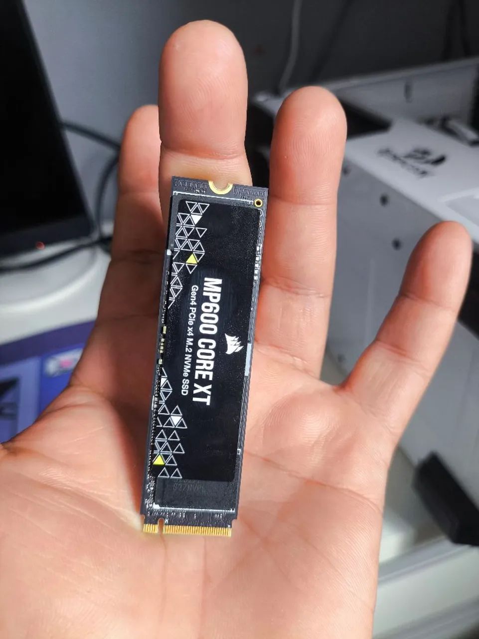 NVME CORSAIR 5000MBS 1tb - Foto 2