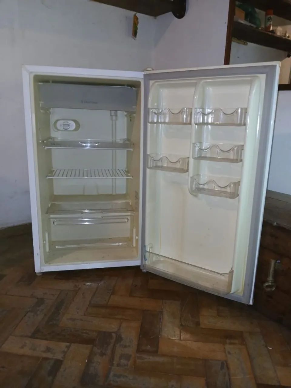 Frigobar electrolux 120 litros  - Foto 4