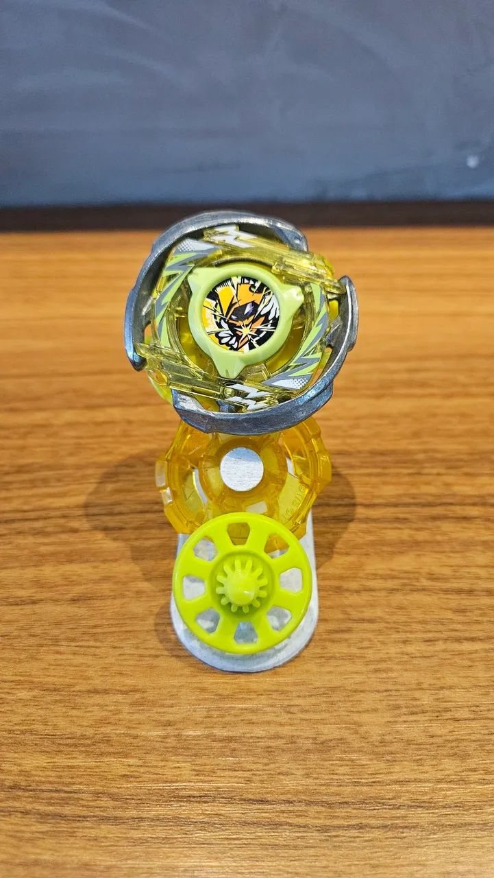 Beyblade X Wizard Arc R4-55 DS
