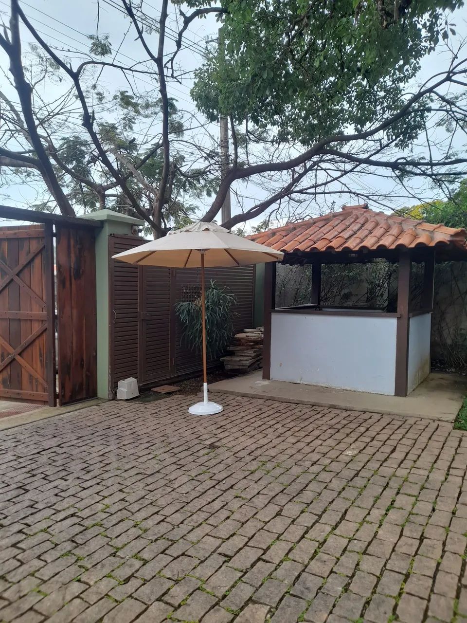 Aluguel de ombrelones e tendas - Foto 4
