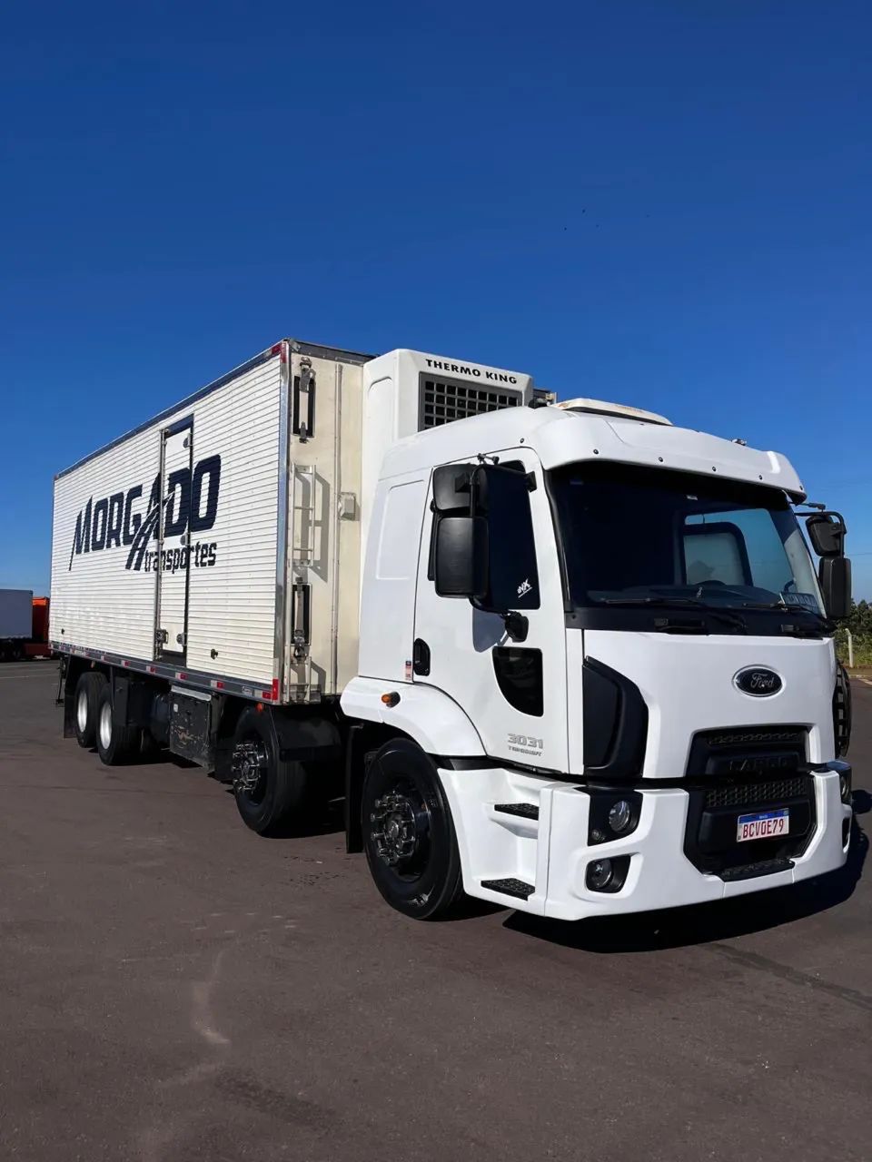 Cargo 3031 automático 8x2 - Foto 4