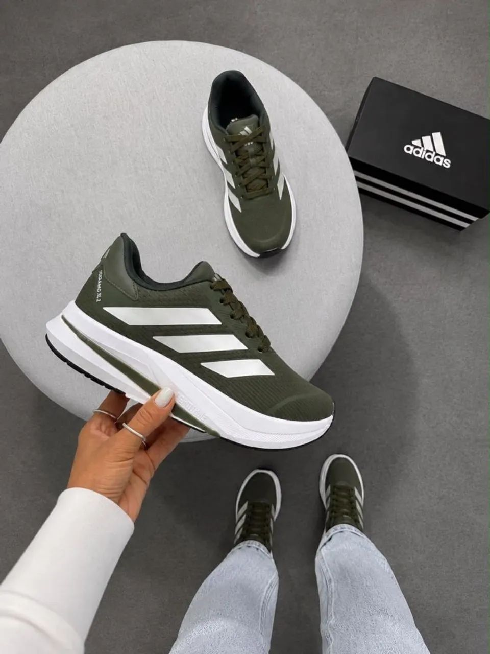 Tênis Adidas 