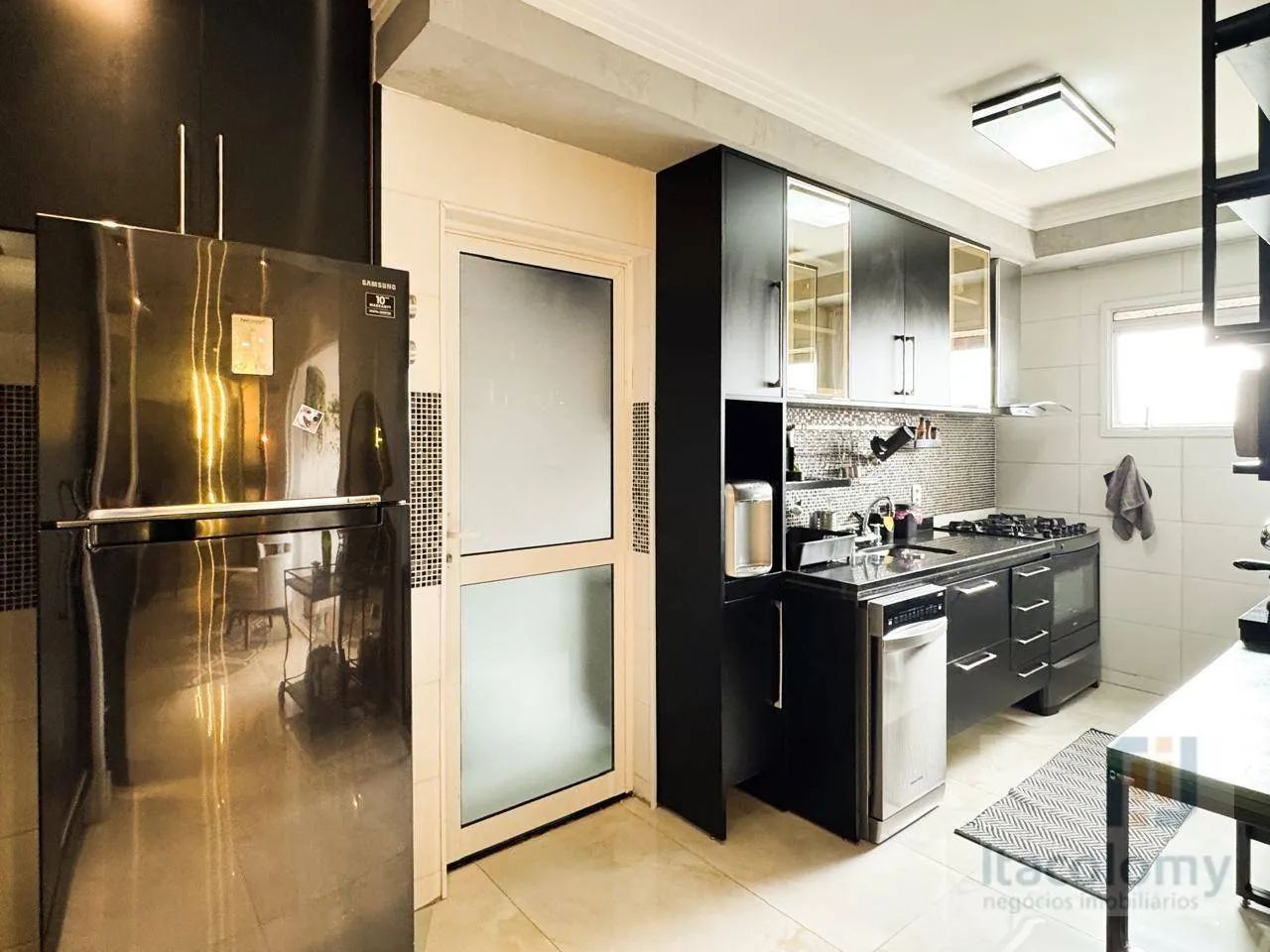 Apartamento mobiliado para venda e locação - Foto 3