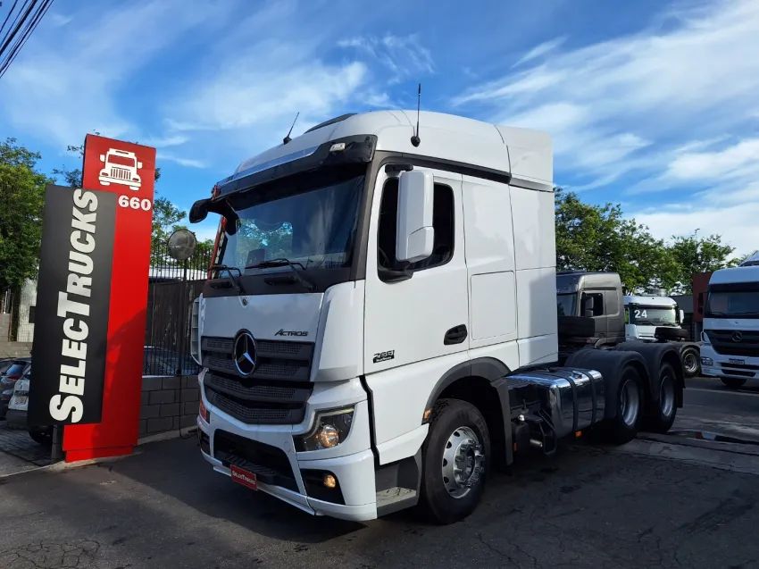 Mercedes Benz Actros 2651 6x4 2022/2022 Selectrucks - Foto 3