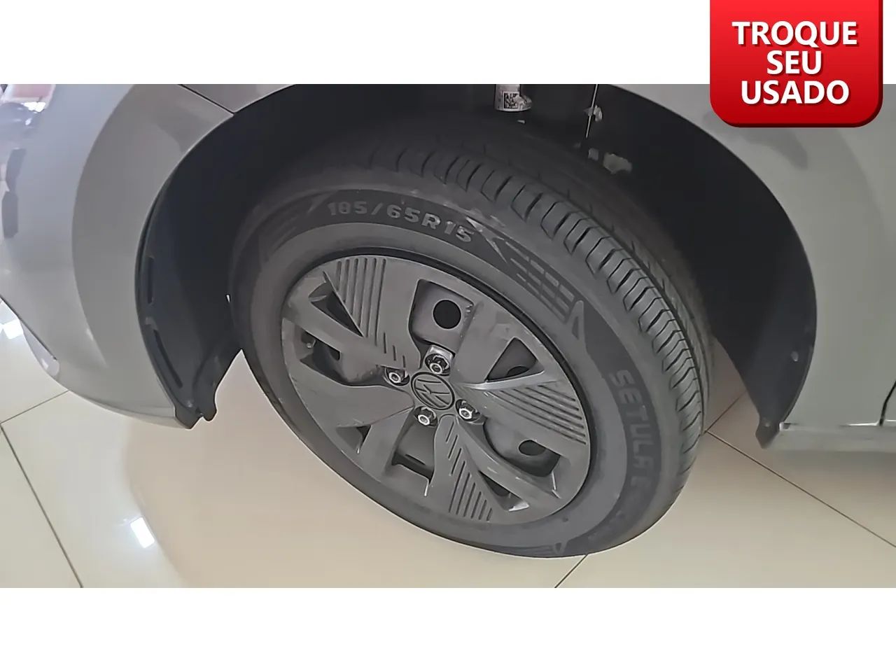 Volkswagen Polo Track 1.0 Flex 12V 5p, foto 19 de 20