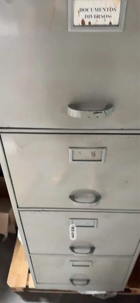 Armário arquivo de aço 4 gavetas em perfeito estado 