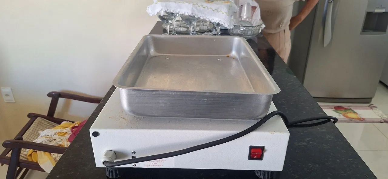 Vendo Empanadeira de Salgado nova