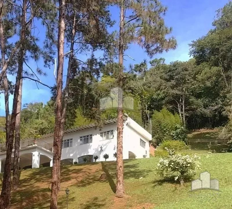 Sitio com 3 quartos em Teresópolis