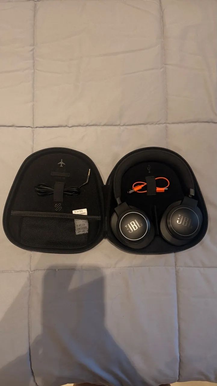 Fone Bluetooth JBL 770NC Live - Foto 3