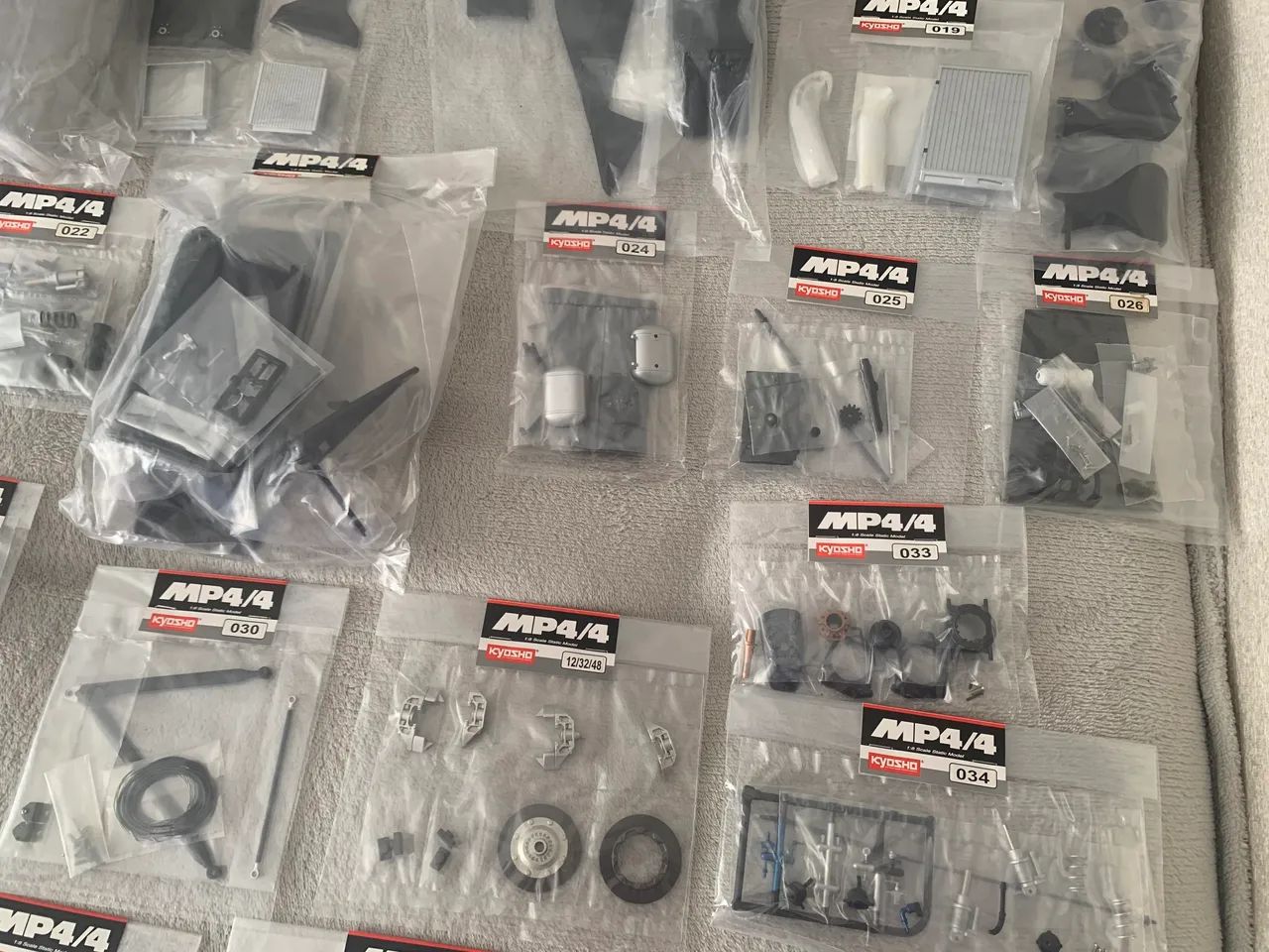 Fascículos Diversos - Mclaren MP4/4 Senna Deagostini - Foto 6