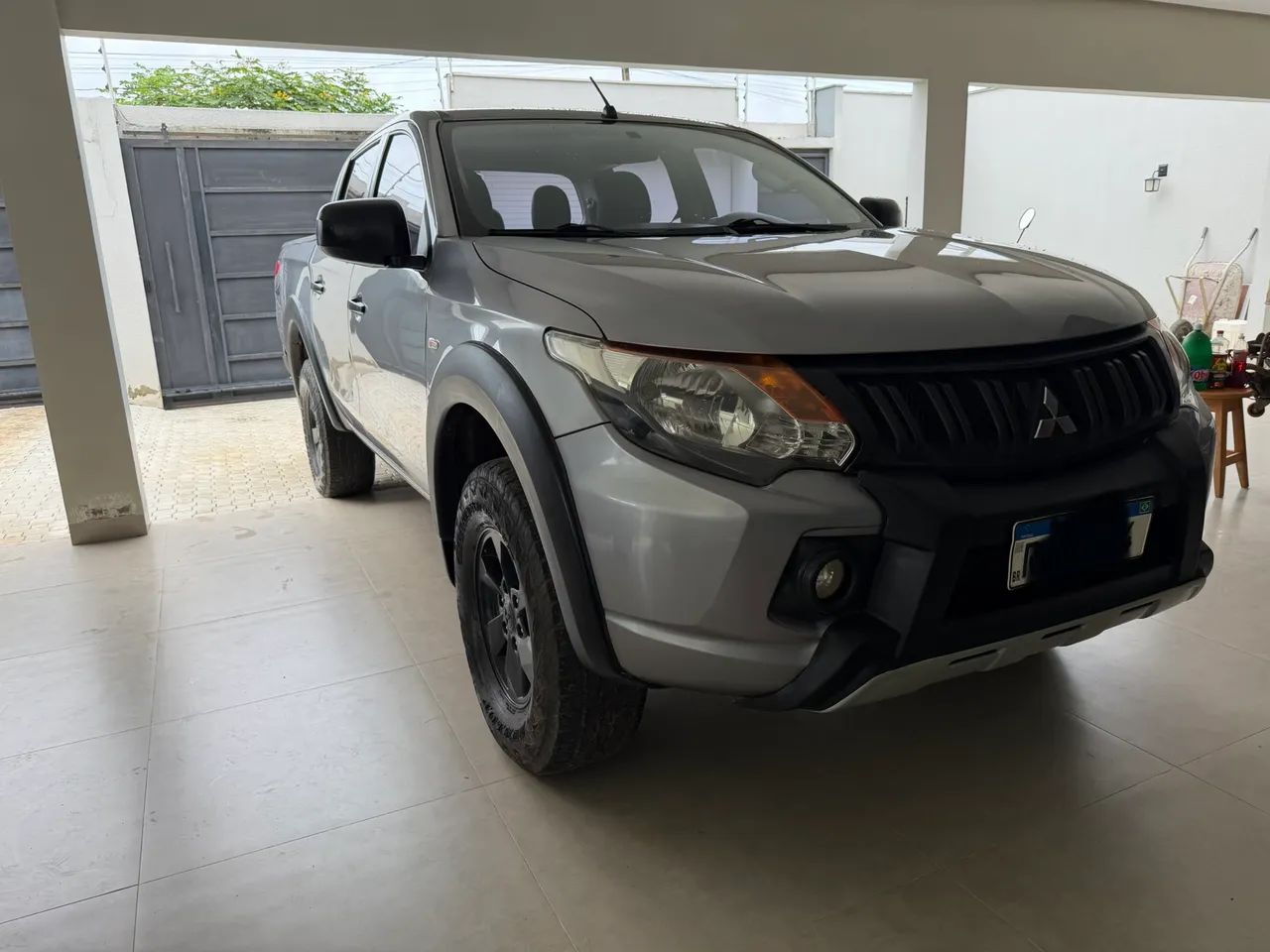 Mitsubishi L200 2023