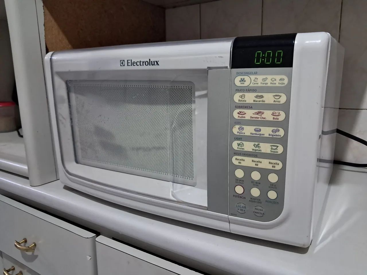 Microondas Electrolux 23 litros  - Foto 2