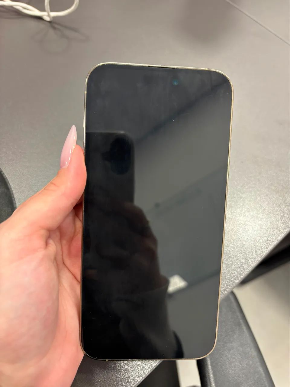IPhone 14 Pro Max Dourado - Foto 2
