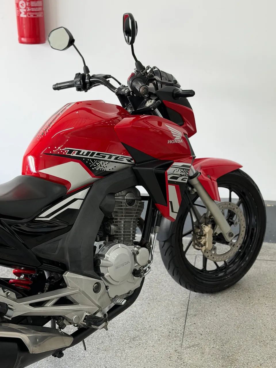 CB TWISTER 250 2021 - Foto 4