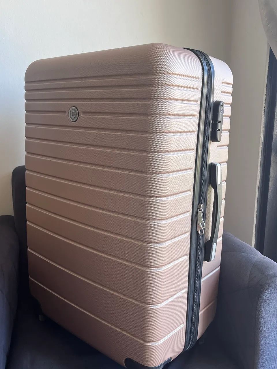 VENDO MALA GRANDE PARA VIAGEM 