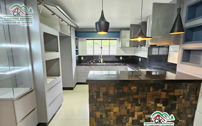 Casa de alto padrão com 305m² de área construída em Águas Mornas - Foto 3