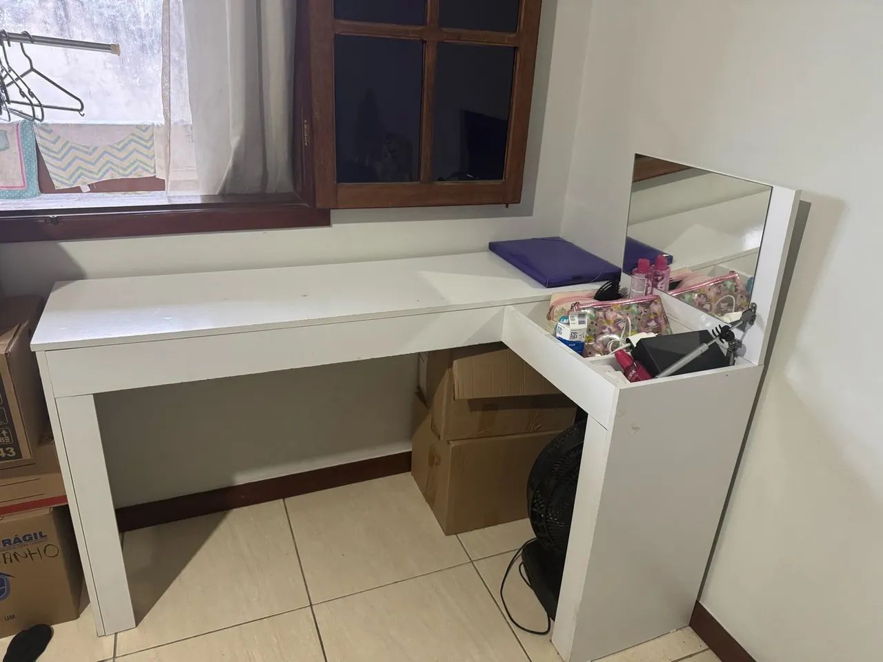 Escrivaninha/penteadeira com espelho  - Foto 2