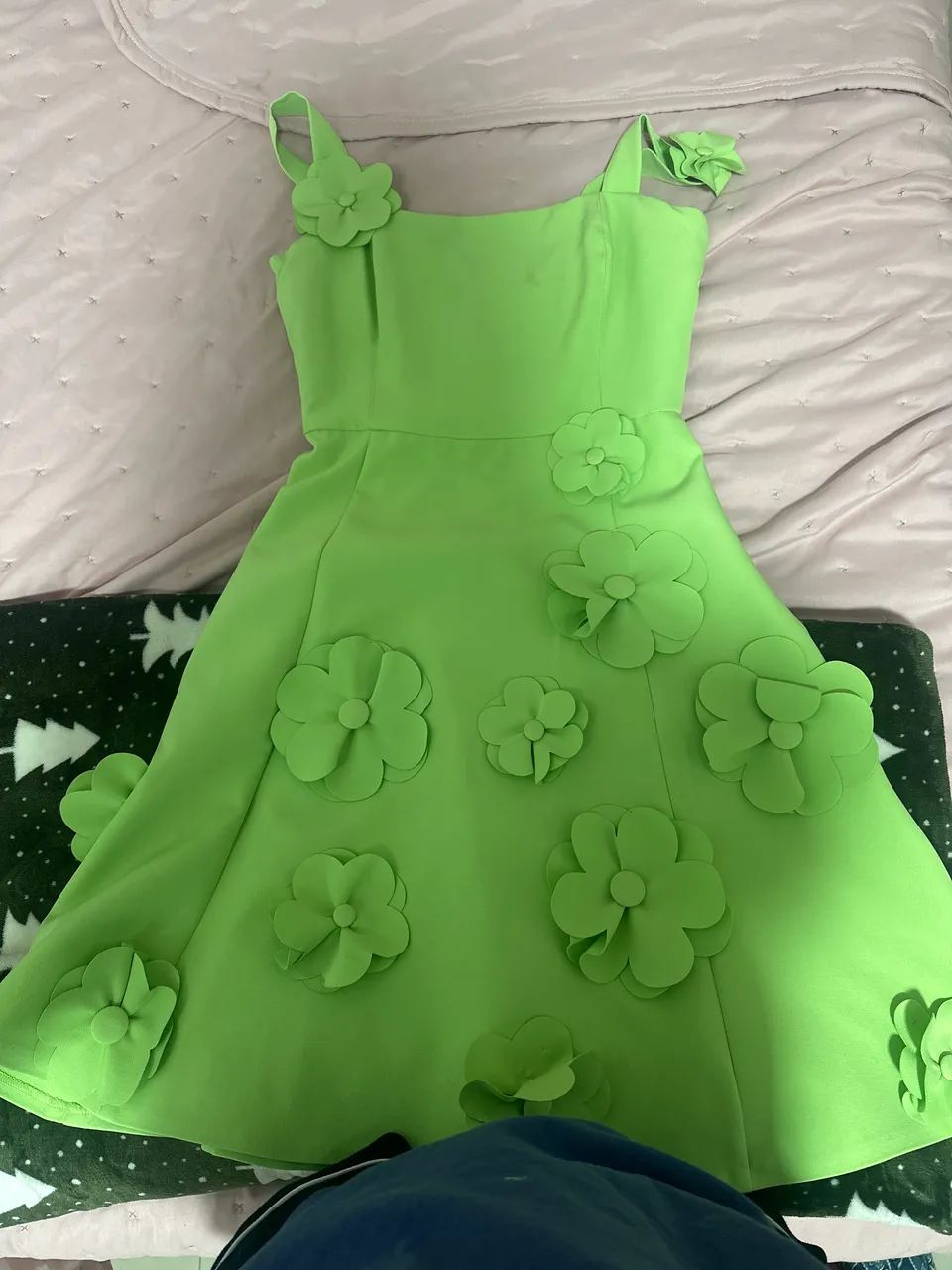 Vestido verde com flores 