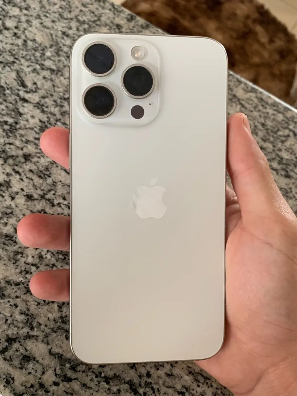 Vende-se iPhone 15 Pro Max 