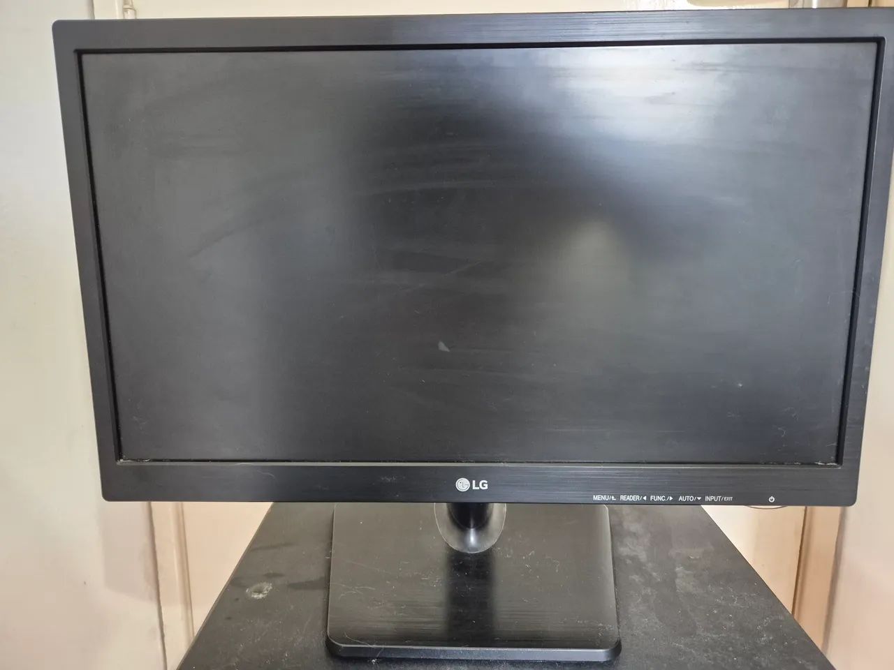 Monitor LG LED 19,5" - Flatron 20M37AA-B