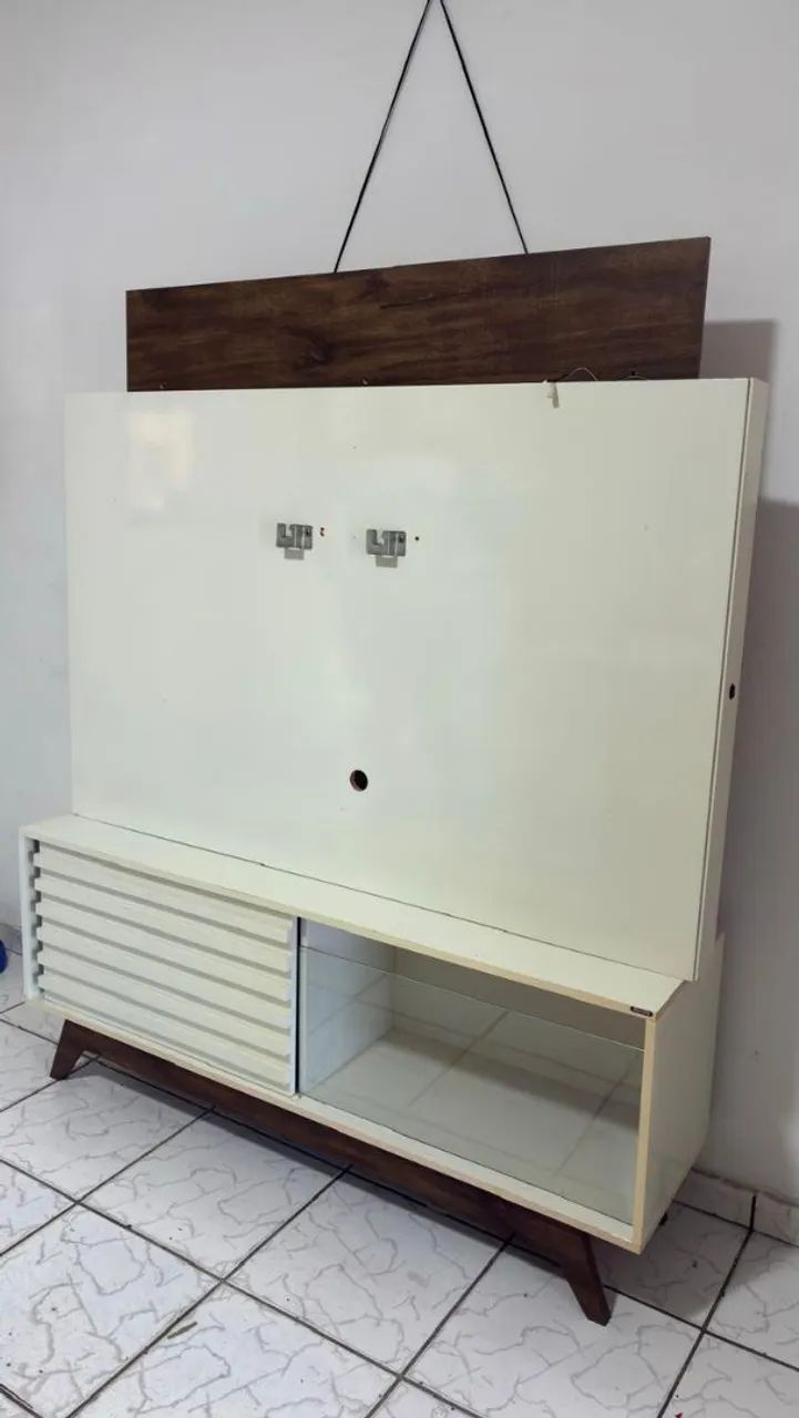 Rack com painel e led em ótimas condições 