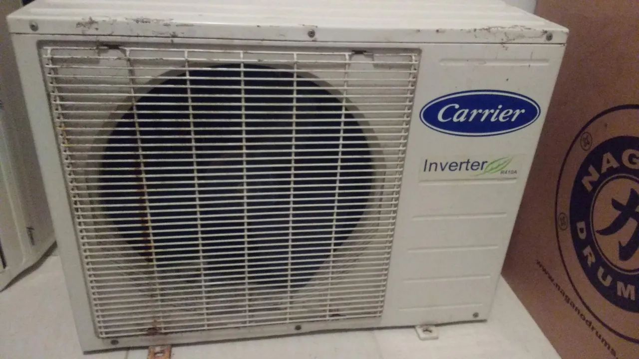 Ar Condicionado Split 12000 BTU/s com defeito 