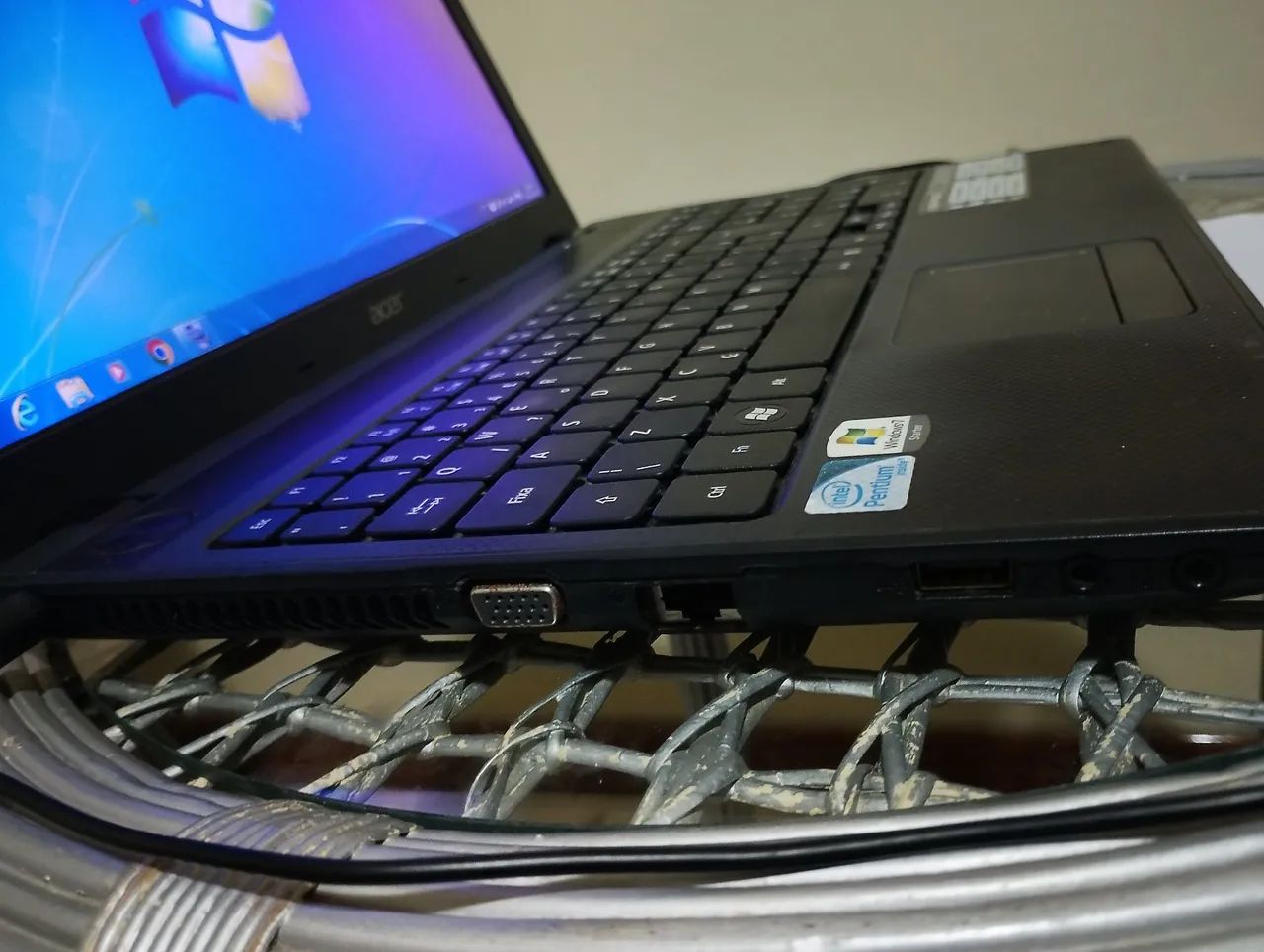 VENDO NOTEBOOK ACER ASPIRE TELA LCD 15,6 COM DEFEITO  - Foto 5