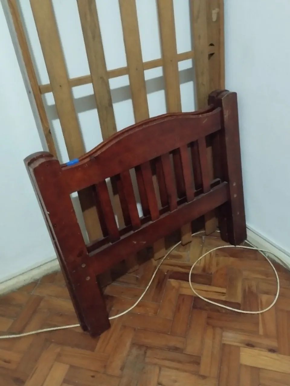 Cama solteiro em madeira maciça com colchão - Foto 3