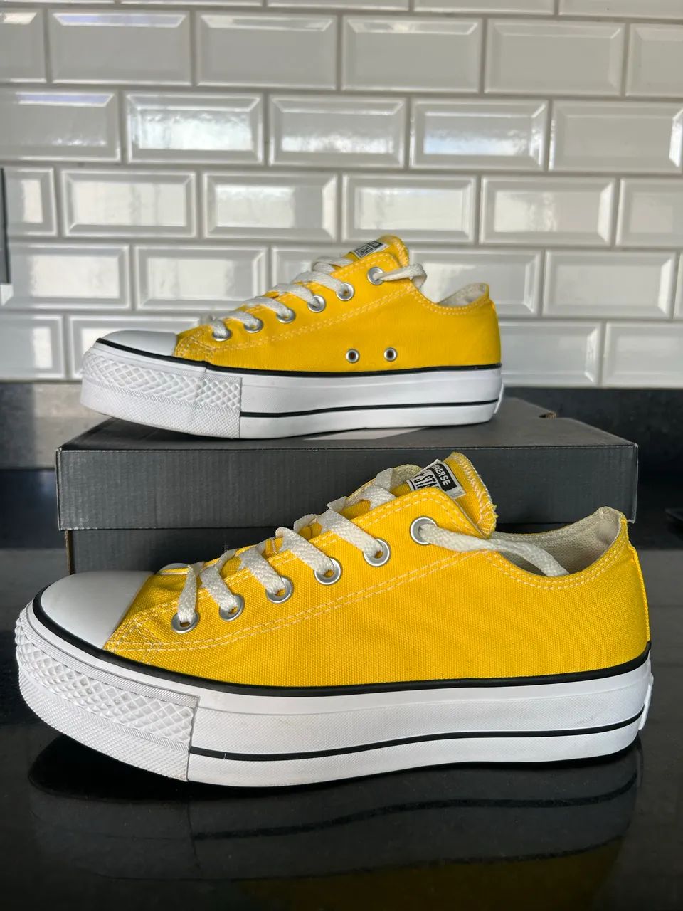 Tênis All Star amarelo plataforma alta  - Foto 2