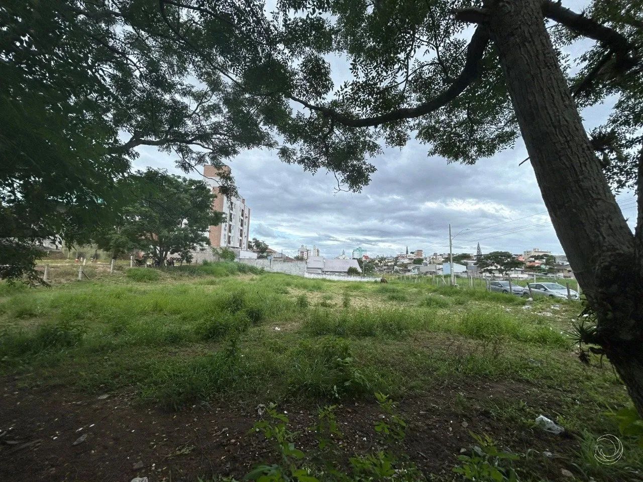 Terreno de 2009m² no Estreito