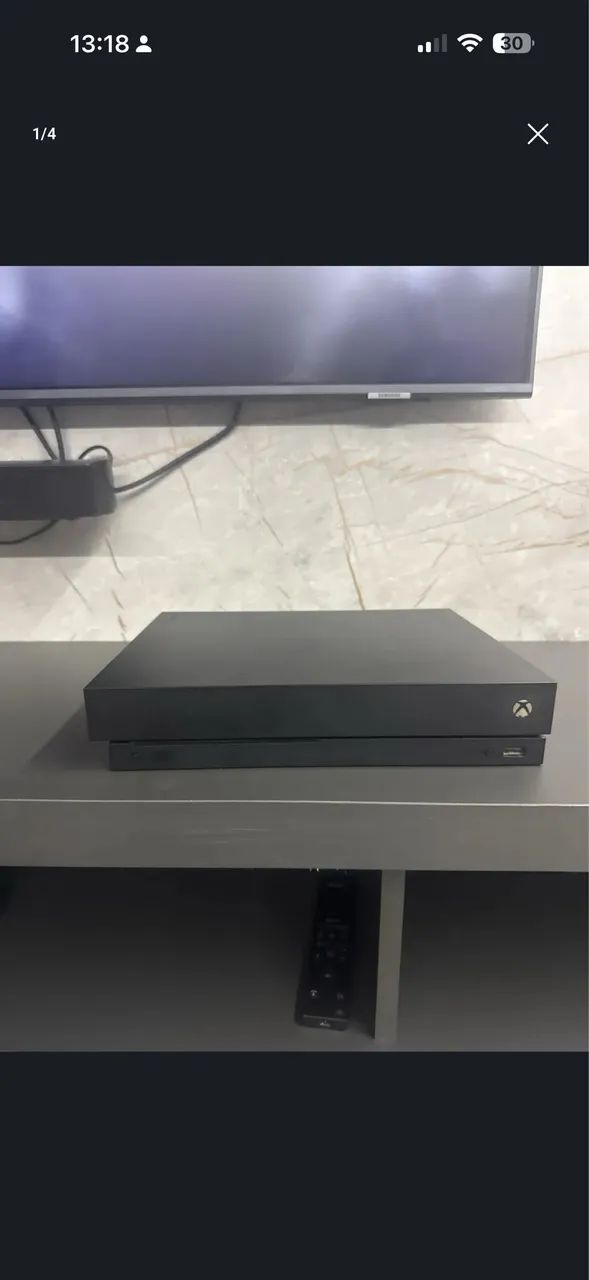 Xbox One X 1TB + 3 jogos disco (usado)  - Foto 2