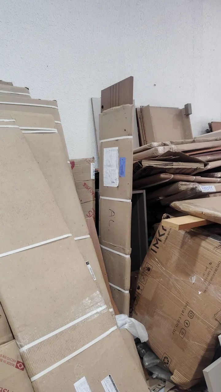 Móveis na caixa, ou com pequenas avarias, sofá, guarda roupa Rack  - Foto 3
