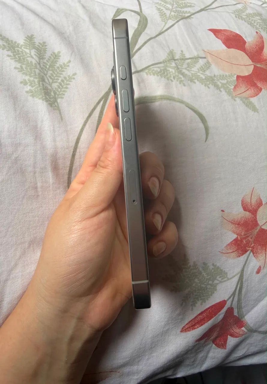 iPhone 16 pro 256GB - Foto 4
