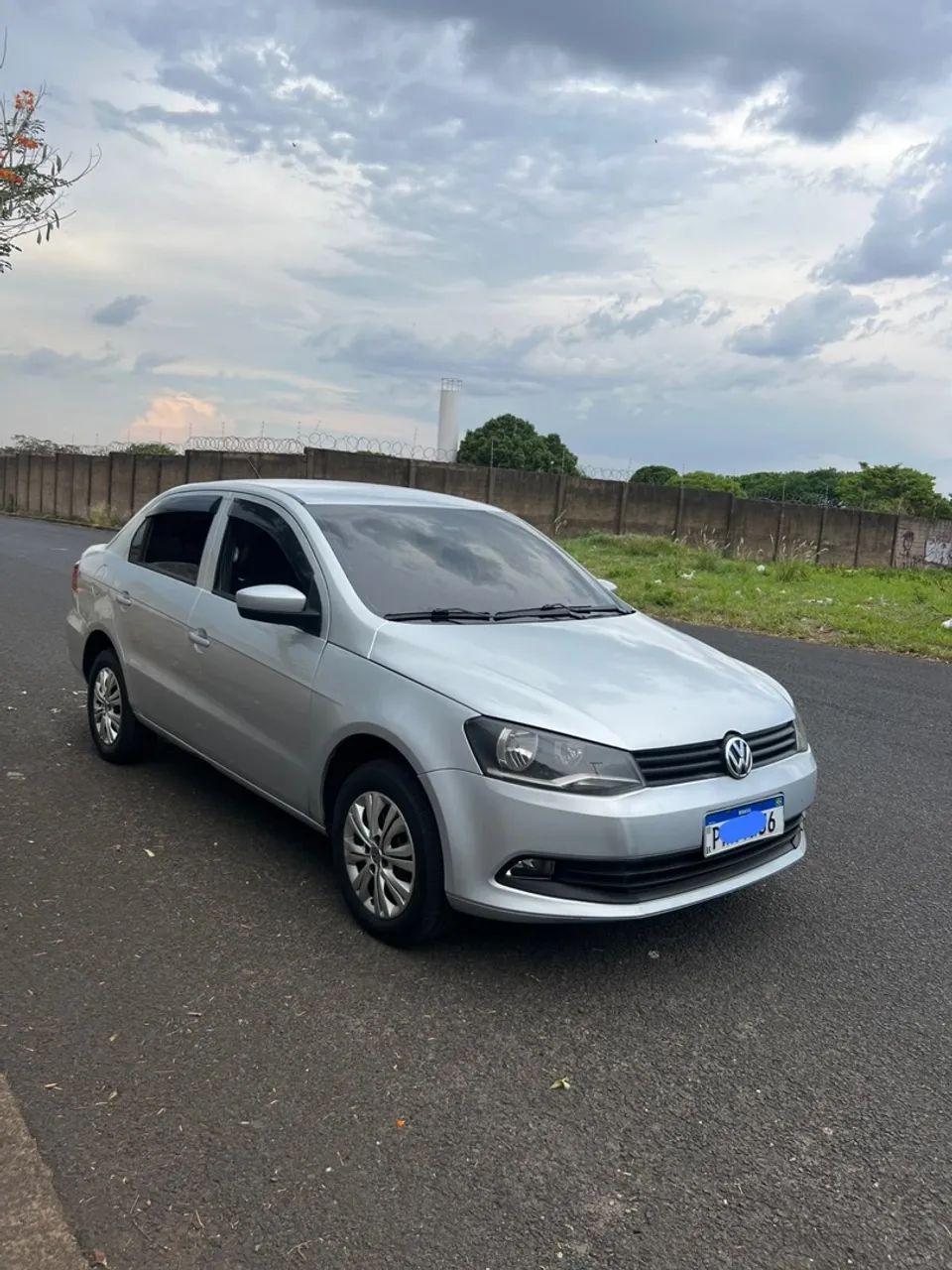 Volkswagen Voyage VOYAGE Trendline 1.6 T.Flex 8V 4p 2016