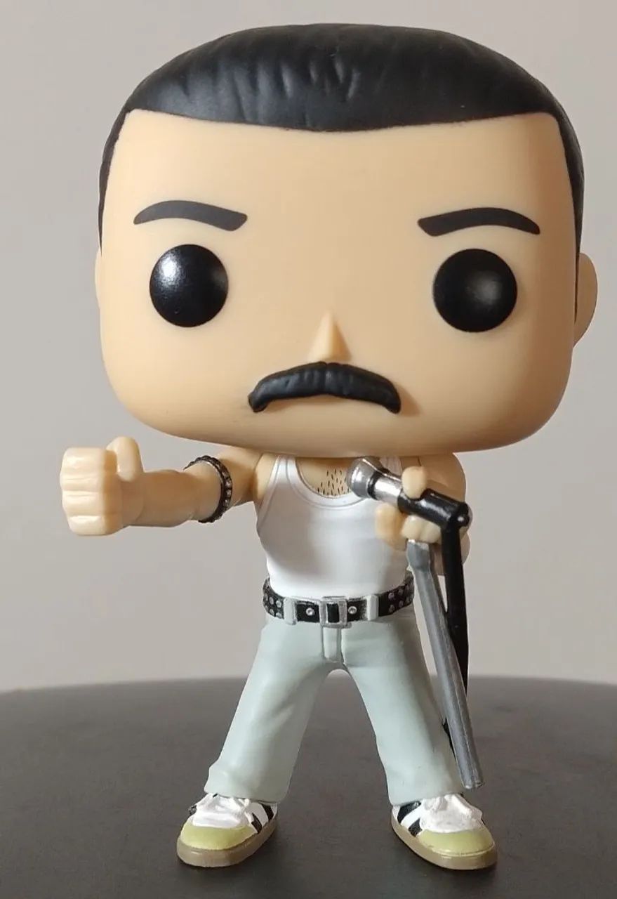 2 Funko Pop Freddie Mercury originais com caixa  - Foto 2