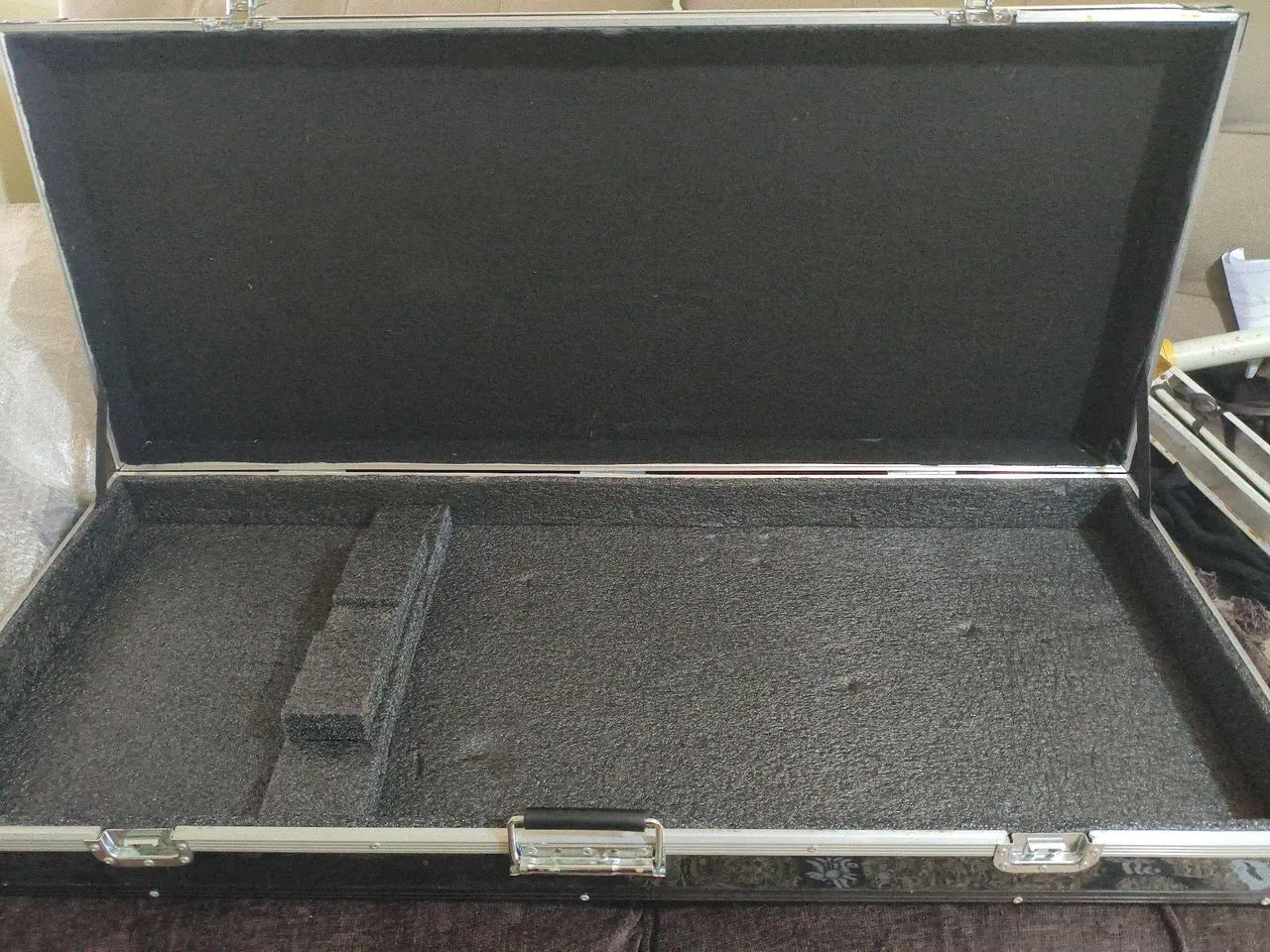 Case Rígido para Guitarra, Baixo e Equipamentos de Áudio