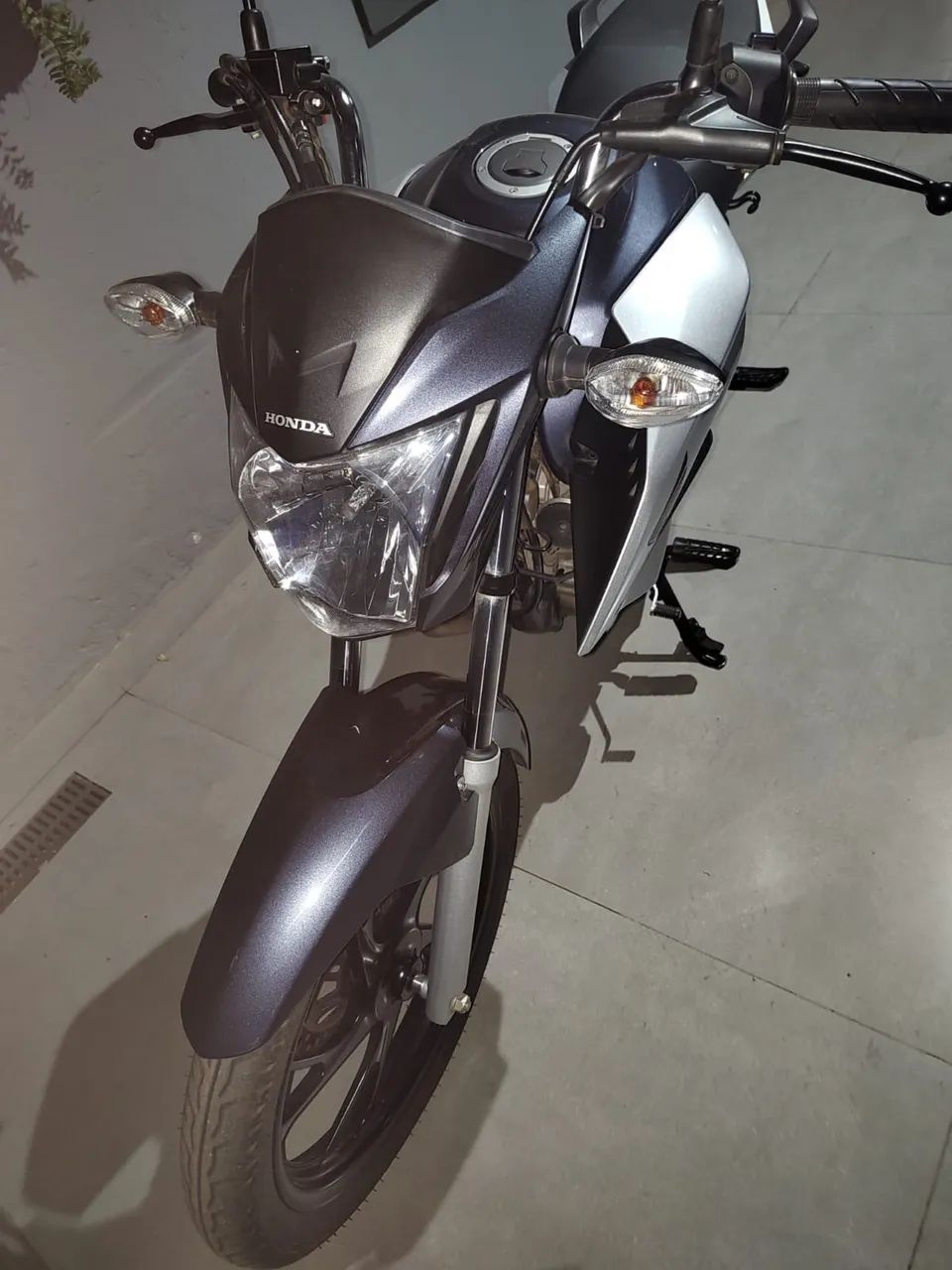 Titan 160 com 21000 km 