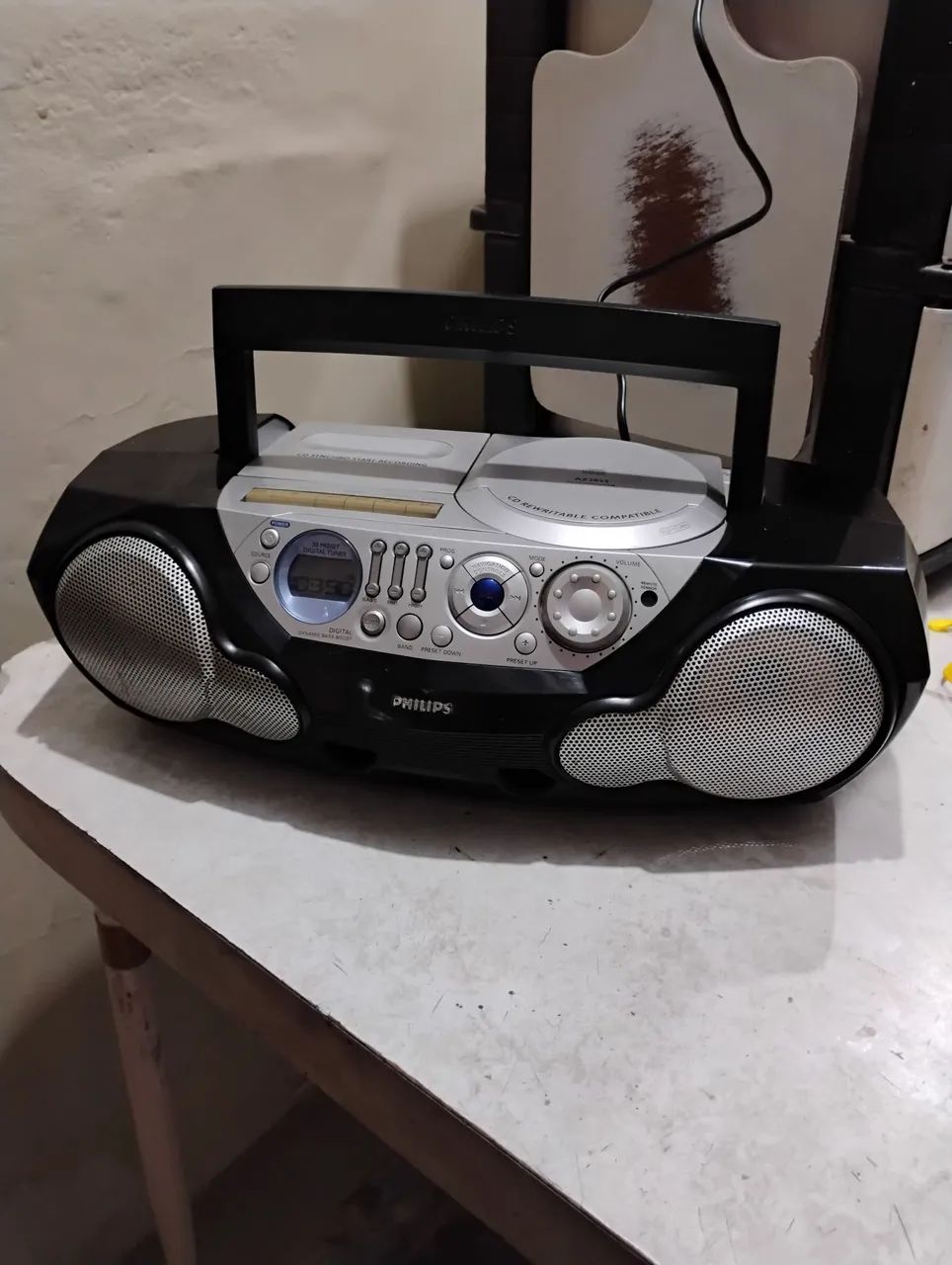 Radio Philips toca cd