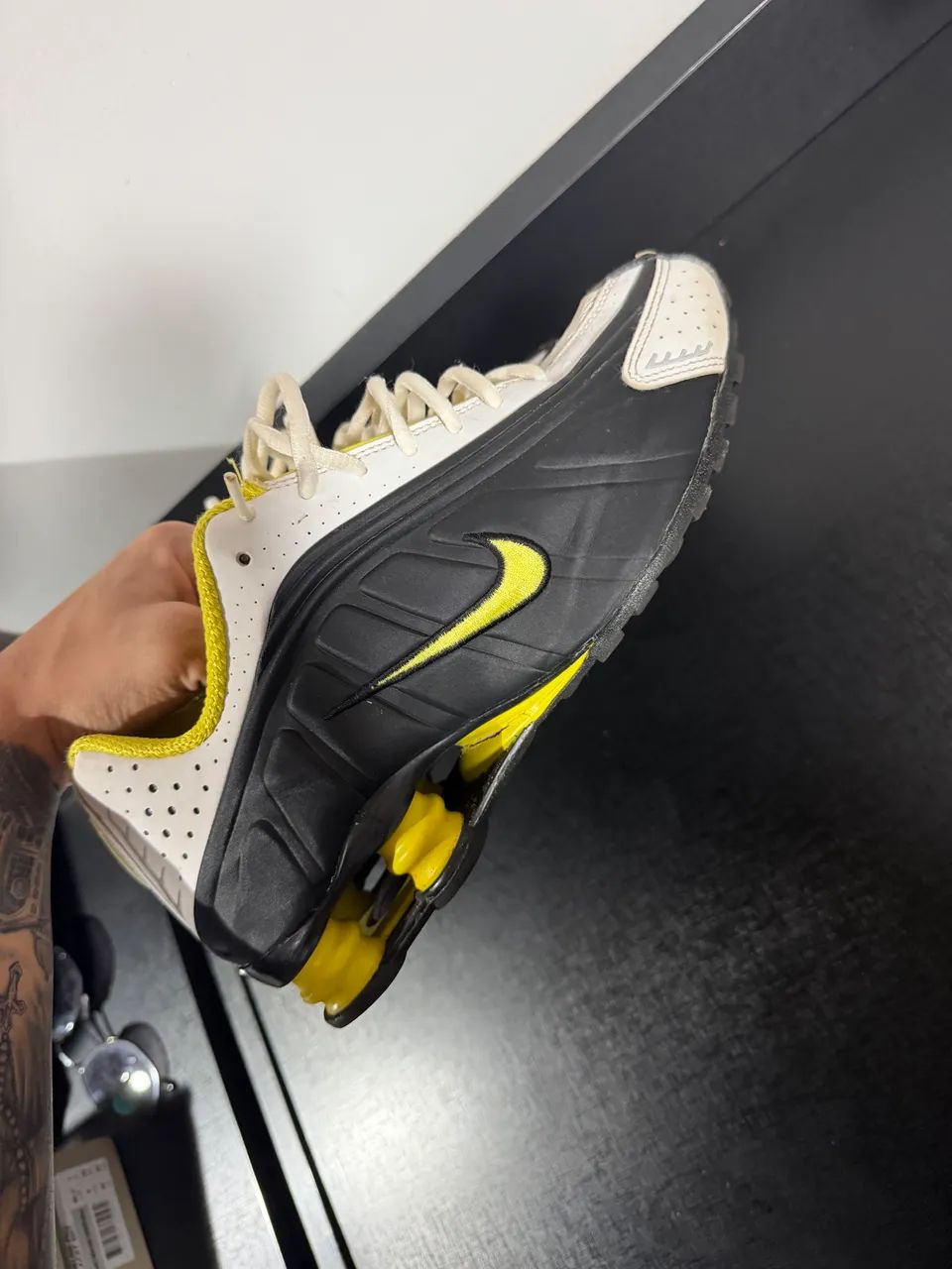 Tênis Nike shox R4 - Foto 3