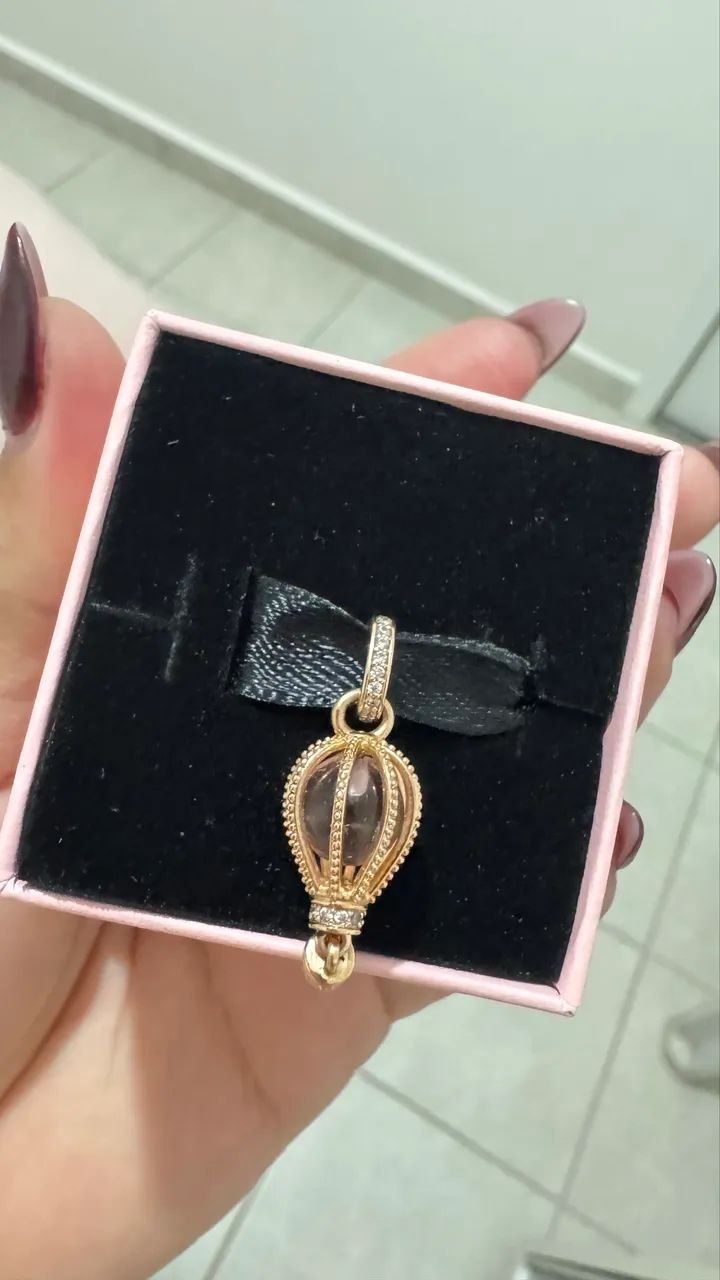 Berloque Pandora lindo 
