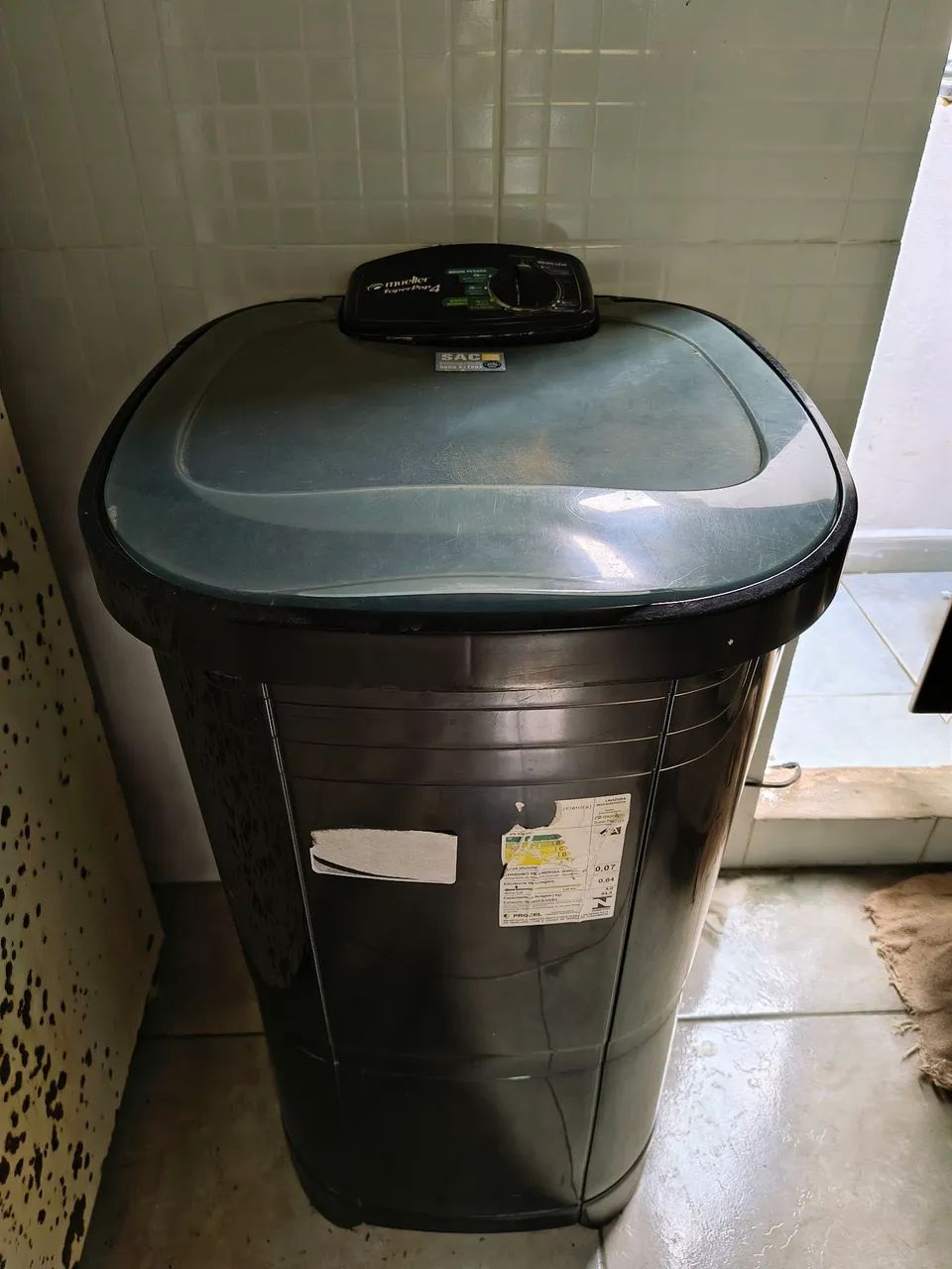 Tanquinho de lavar roupa