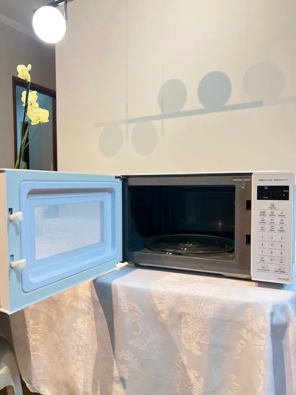Micro-ondas Panasonic 21L Branco - Foto 3