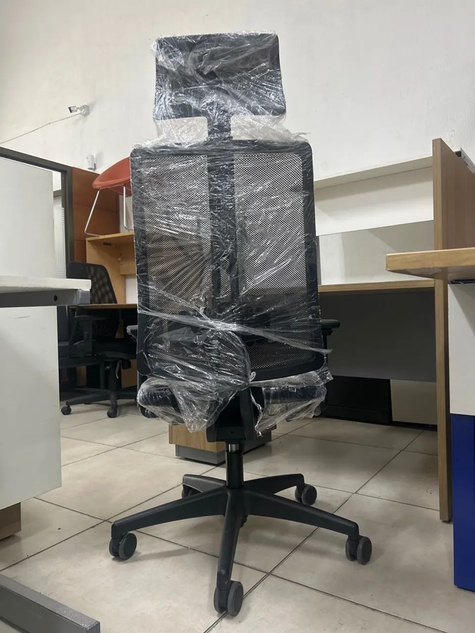Cadeira giratória ergonômica  - Foto 3
