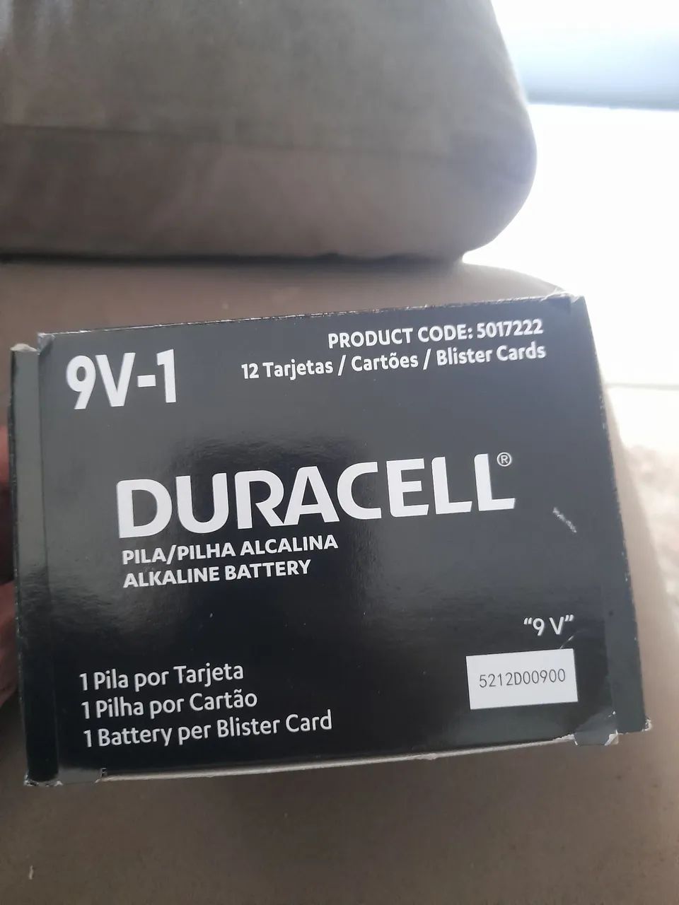 Caixa de bateria 9 volts  duracell  caixa com 12 - Foto 3