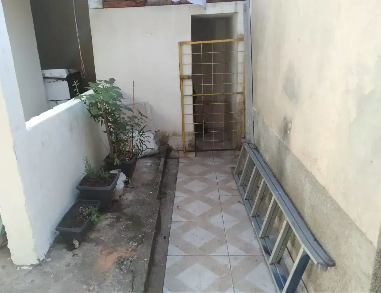 CASA COM EDÍCULA VENDA NO PARQUE MODELO- AMPARO-SP - Foto 4
